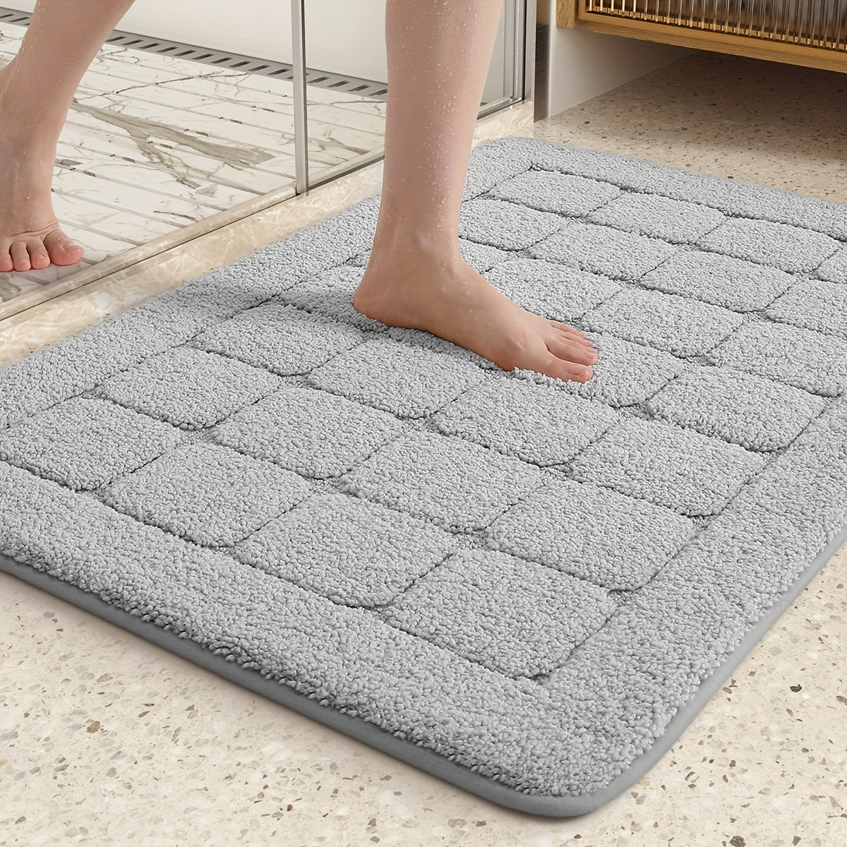 Plush Non-Slip Bath Mat, Ultra Absorbent Quick-Dry Bathroom Rug for Floor, Machine Washable, Super Soft & Stylish for Shower and Home Decor