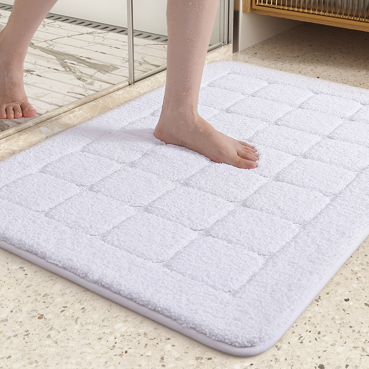 Plush Non-Slip Bath Mat, Ultra Absorbent Quick-Dry Bathroom Rug for Floor, Machine Washable, Super Soft & Stylish for Shower and Home Decor