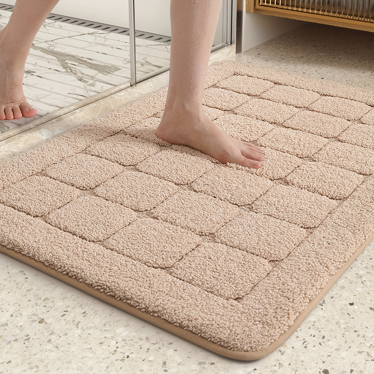 Plush Non-Slip Bath Mat, Ultra Absorbent Quick-Dry Bathroom Rug for Floor, Machine Washable, Super Soft & Stylish for Shower and Home Decor