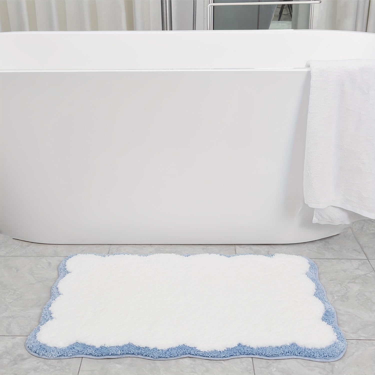 Machine Washable Tufted Oblong Bath Rug with Non-Slip TPR Backing, Polyester Ultra Absorbent Soft Comfort Bath Mat, Ideal for Bathroom, Bathtub, And Bedroom Doorway - Modern Pattern Design, Fluffy Plush Winter Decor Decoration