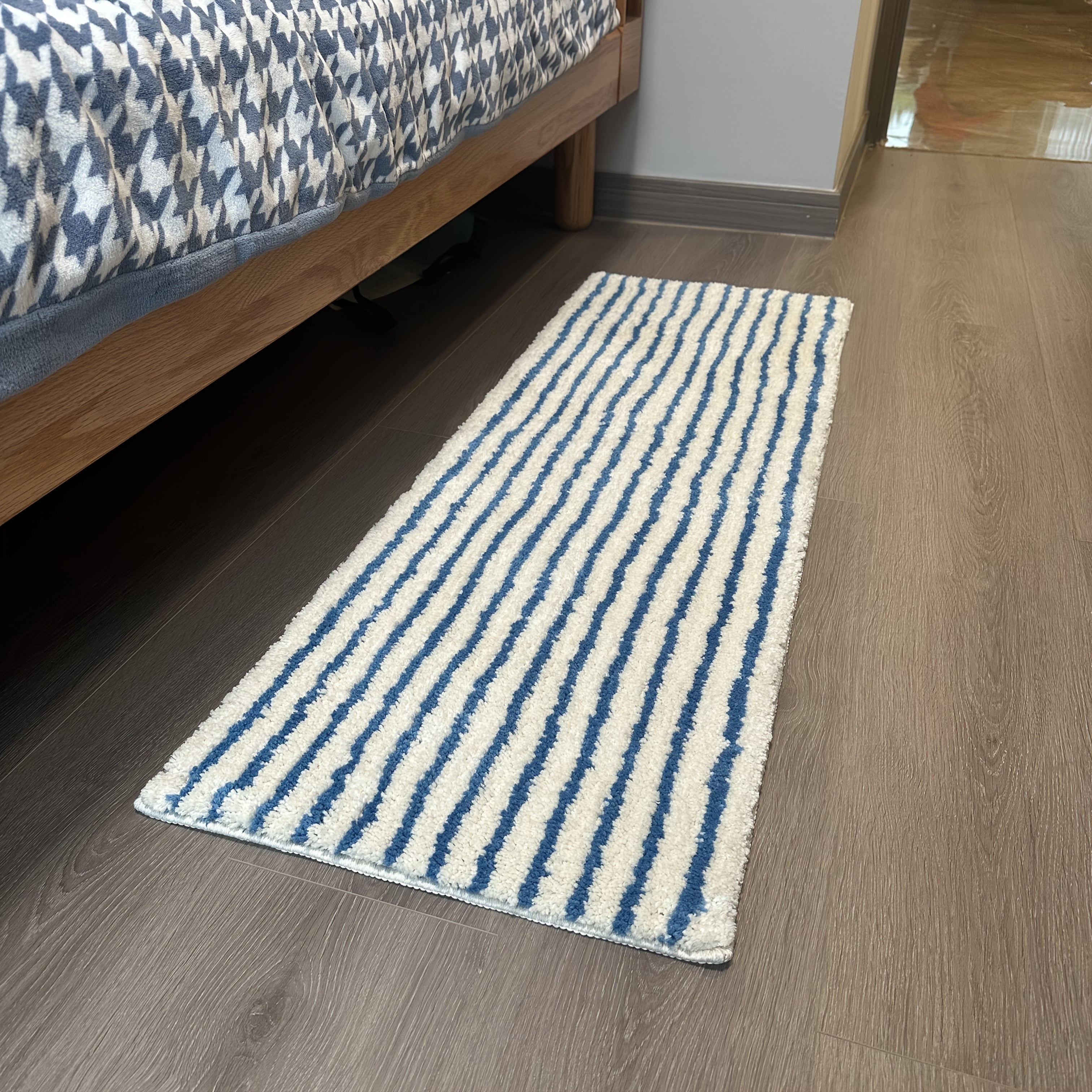 Kitchen and Bathroom Floor Mat, Non-Slip Mat, Ultra-Fine Floor Mat, Soft Absorbent Bathroom Mat, Long Kitchen Mat, Bedside Mat, Machine Washable Non-Fading Floor Mat, Striped Door Mat, Furniture Decorative Mat, Mother'S Day Mat, Light Luxury Ultra-Fine