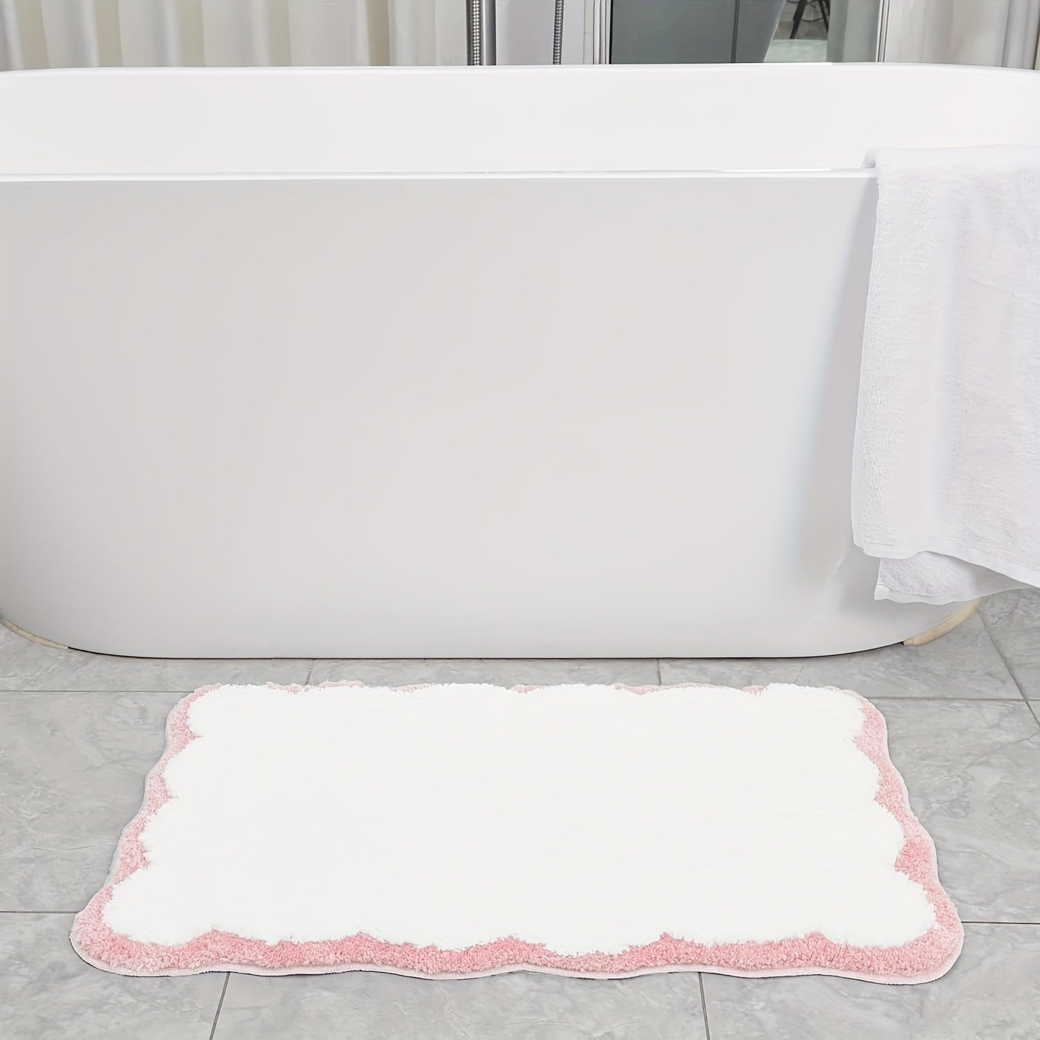 Machine Washable Tufted Oblong Bath Rug with Non-Slip TPR Backing, Polyester Ultra Absorbent Soft Comfort Bath Mat, Ideal for Bathroom, Bathtub, And Bedroom Doorway - Modern Pattern Design, Fluffy Plush Winter Decor Decoration