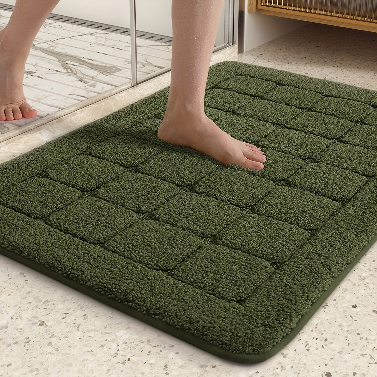 Plush Non-Slip Bath Mat, Ultra Absorbent Quick-Dry Bathroom Rug for Floor, Machine Washable, Super Soft & Stylish for Shower and Home Decor